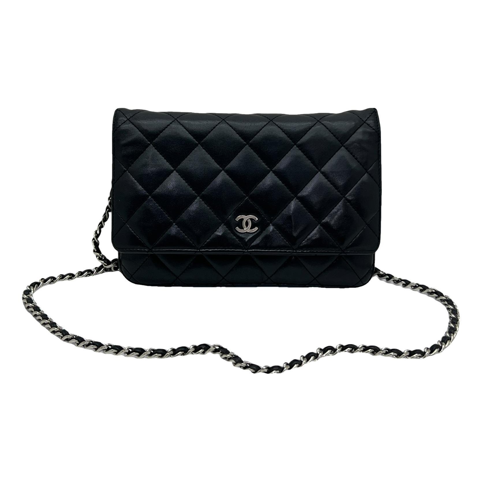 Wallet On Chain Timeless/Classique leather crossbody bag