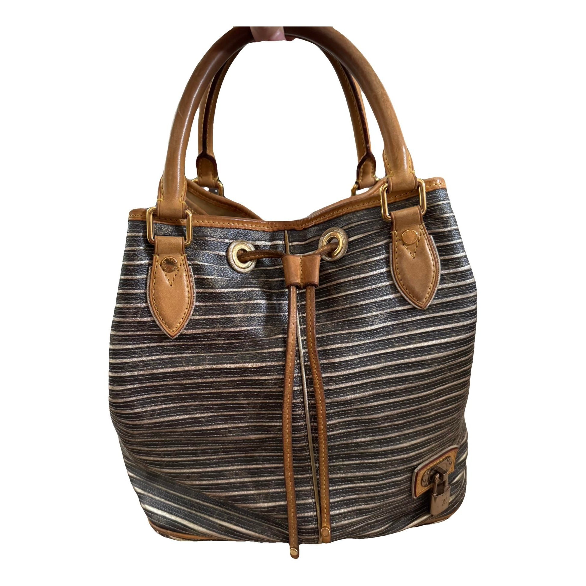Eden leather handbag