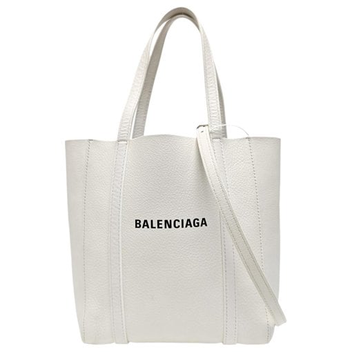 Everyday leather handbag