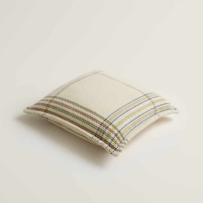 Calcaire H Navette Pillow