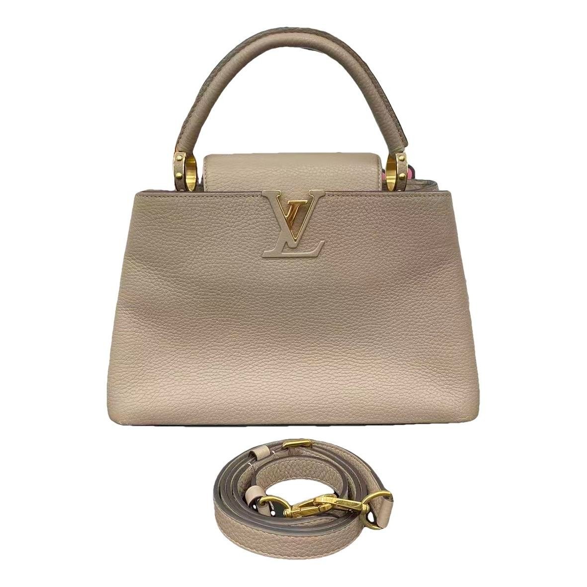 Capucines leather handbag