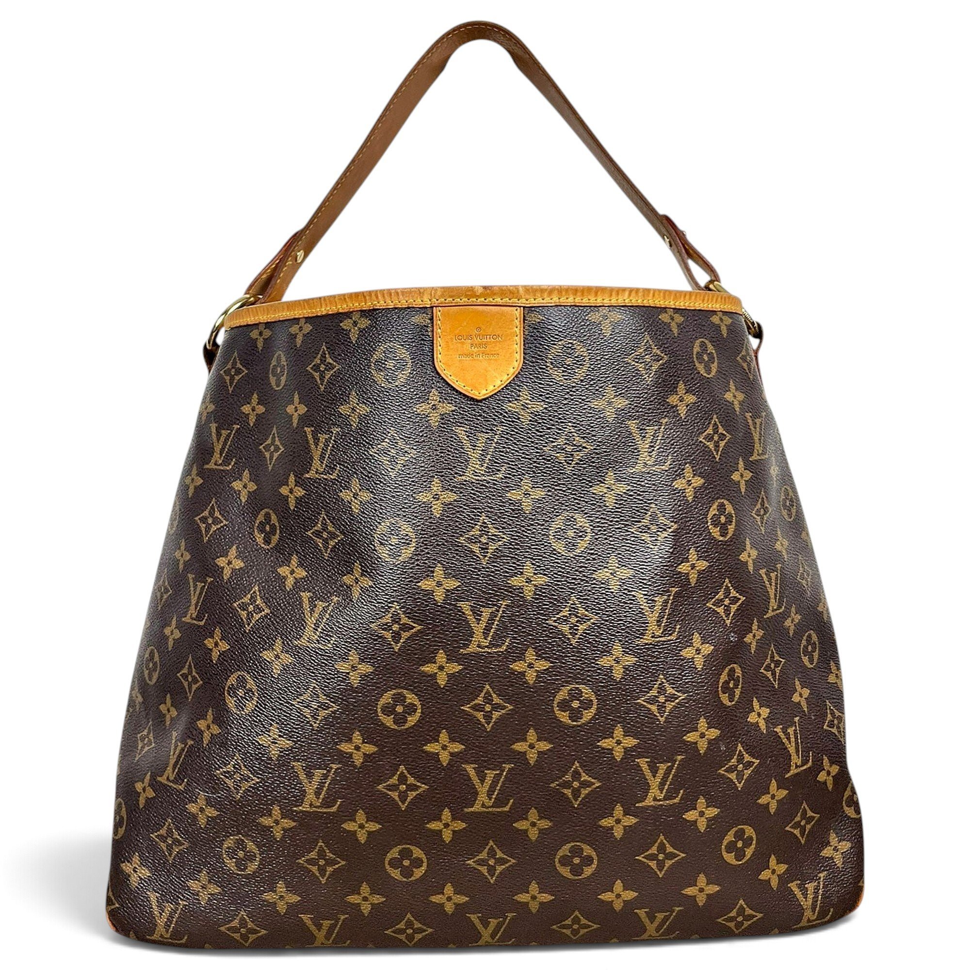 Delightful leather handbag