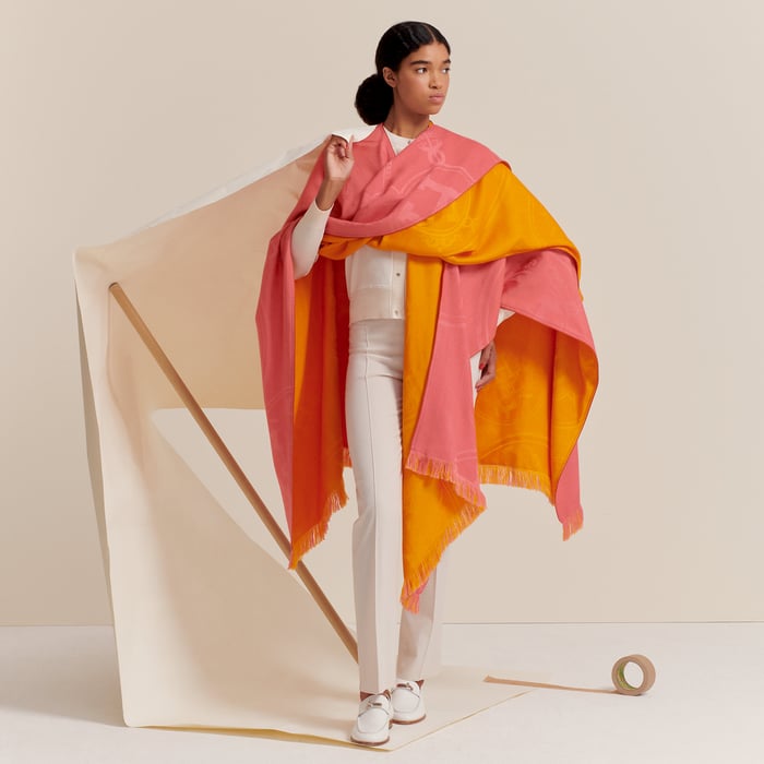 Warm Colors New Libris Reversible Cape