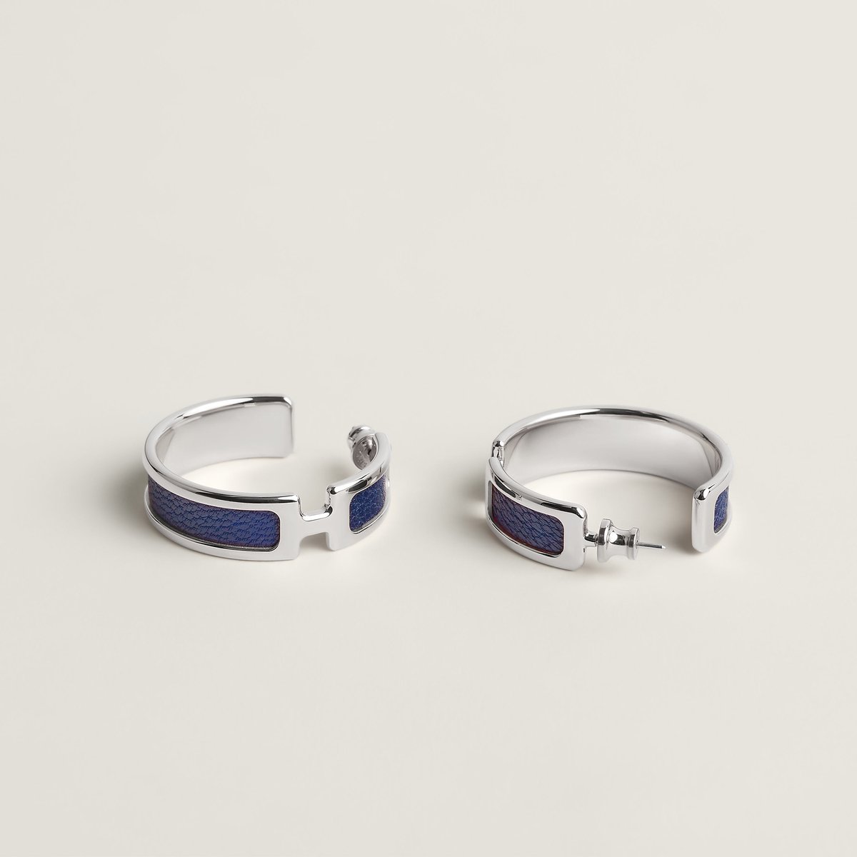 HERMES ピアス(ブルー、ネイビー) 楽天市場】☆ラッピング無料☆ エルメス HERMES ピアス 《 ポップ