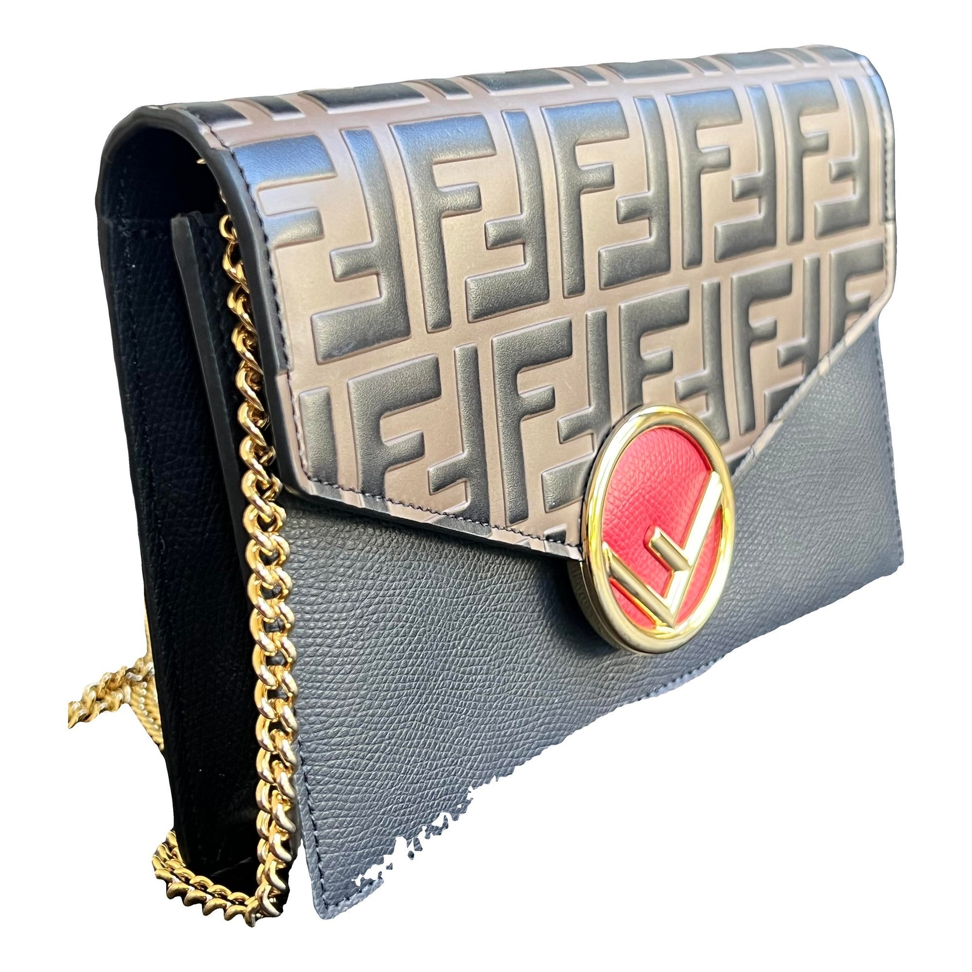 Wallet On Chain leather crossbody bag