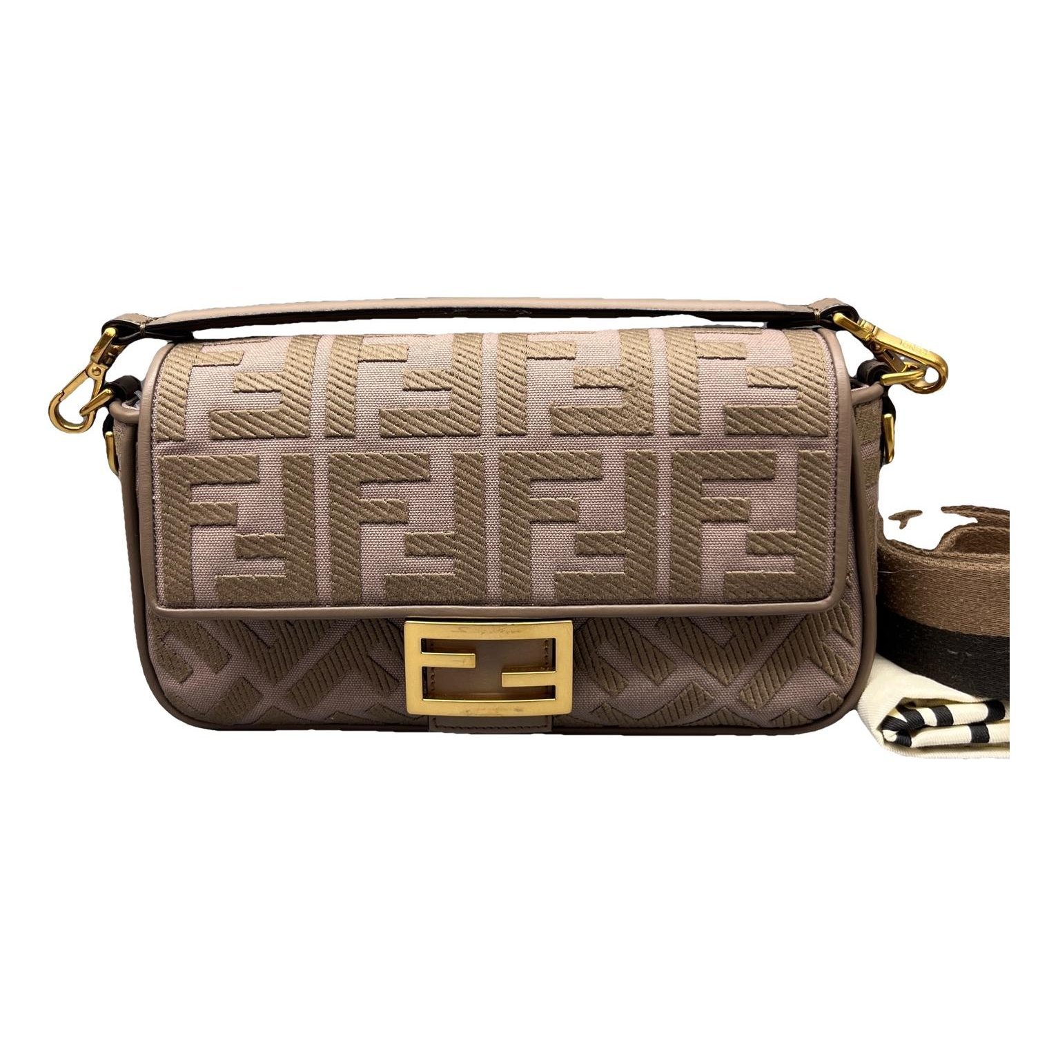 Baguette cloth handbag