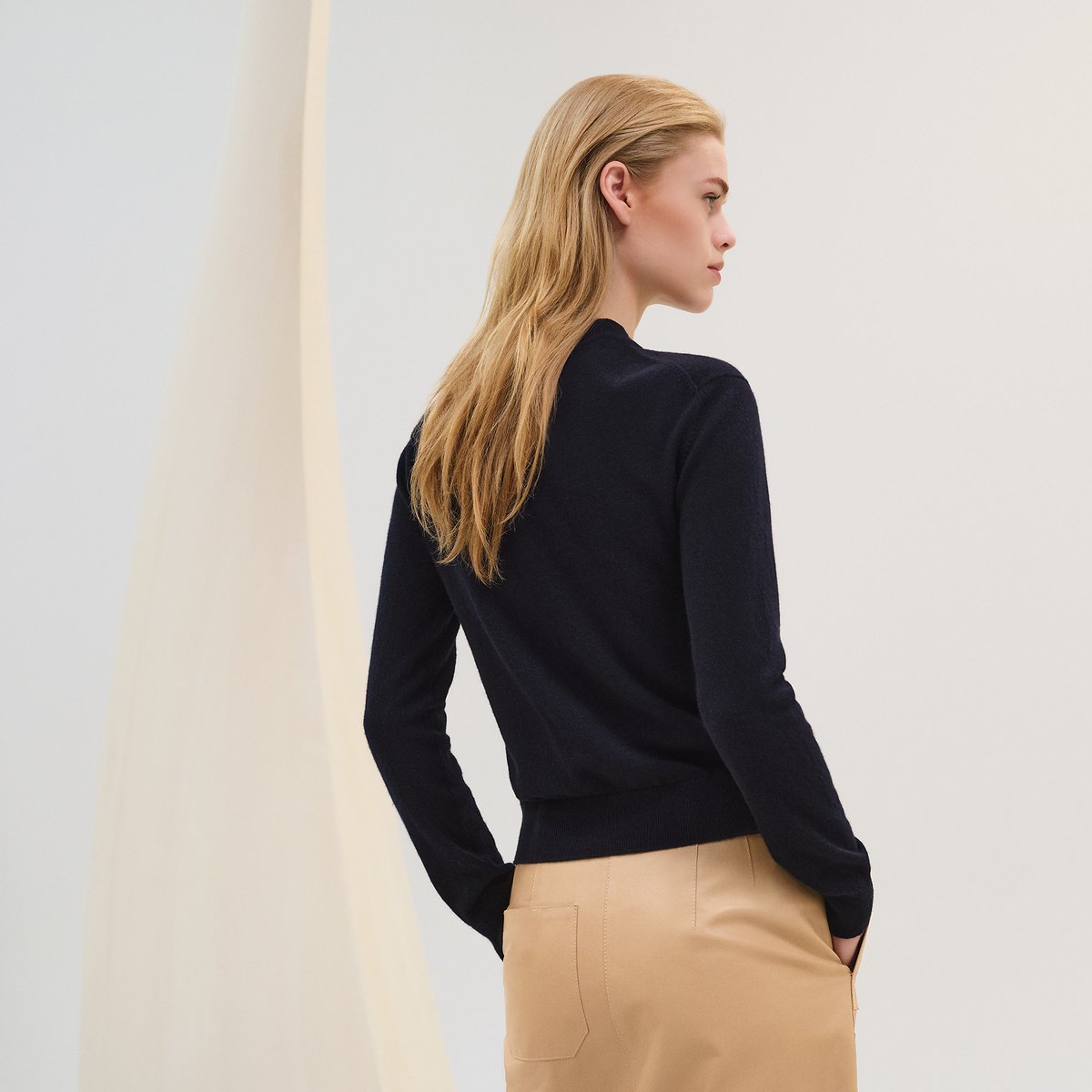 Bleu Noir Cashmere "H Lift" Long-sleeve Sweater