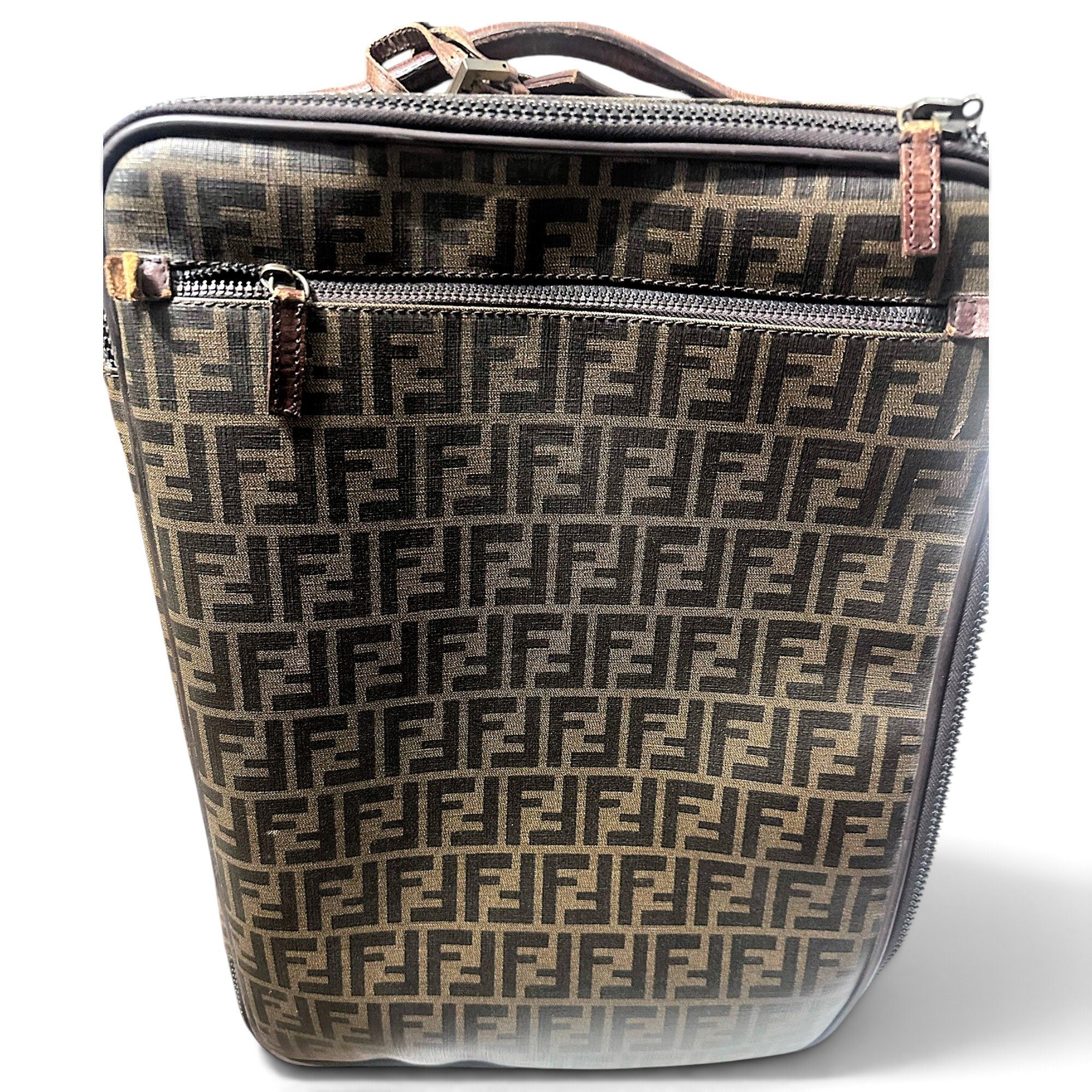 Leather travel bag