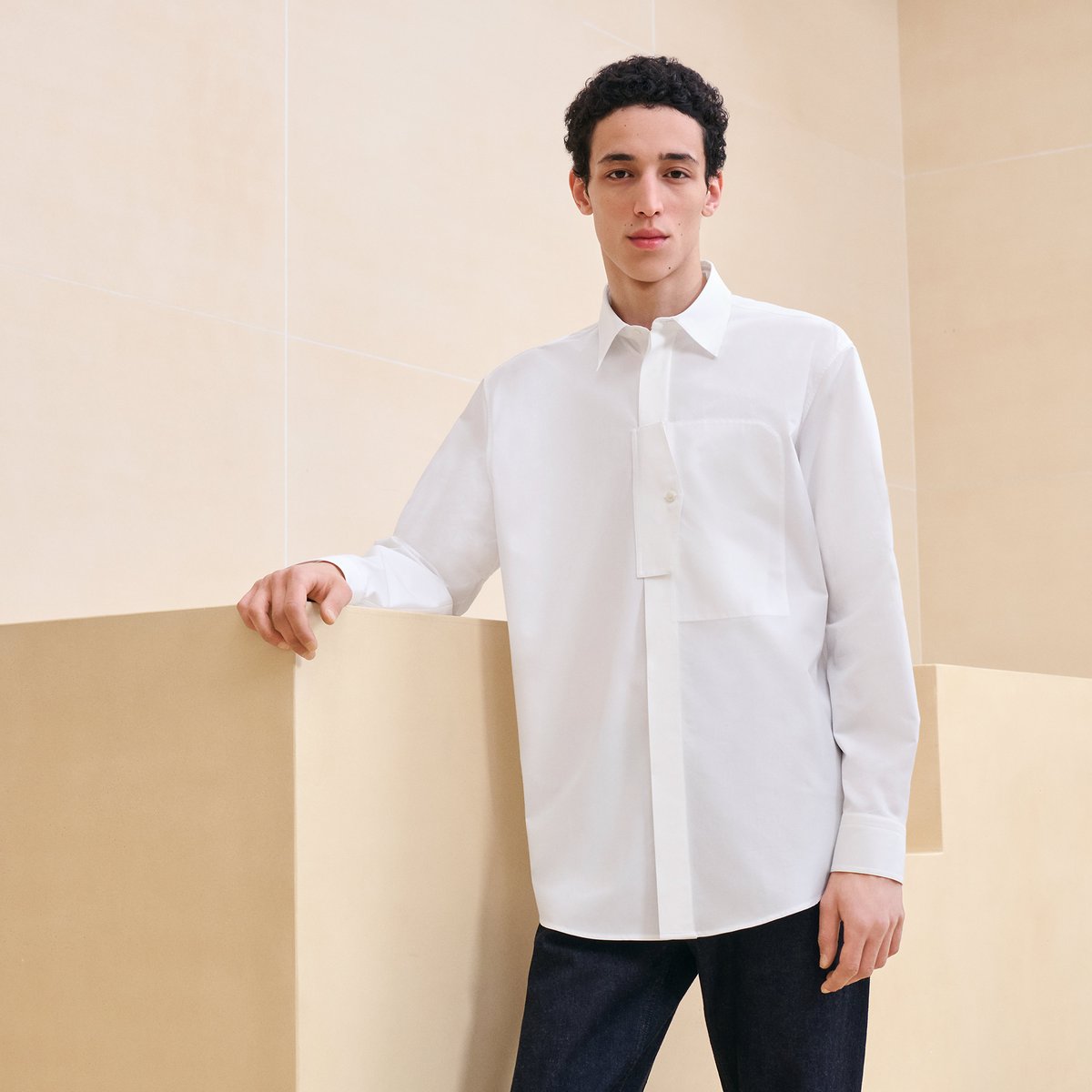 "Poche a cheval" sporty fit shirt