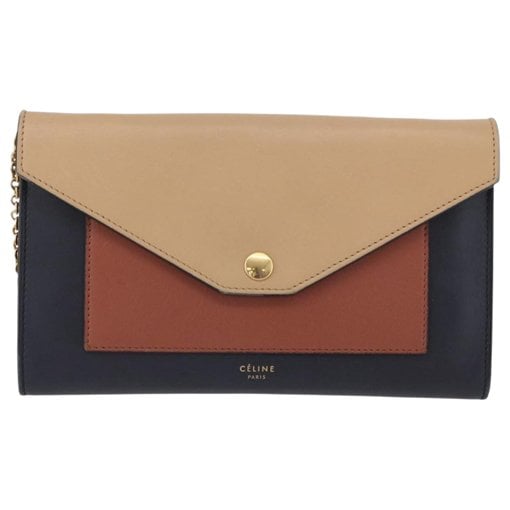 Pocket leather handbag
