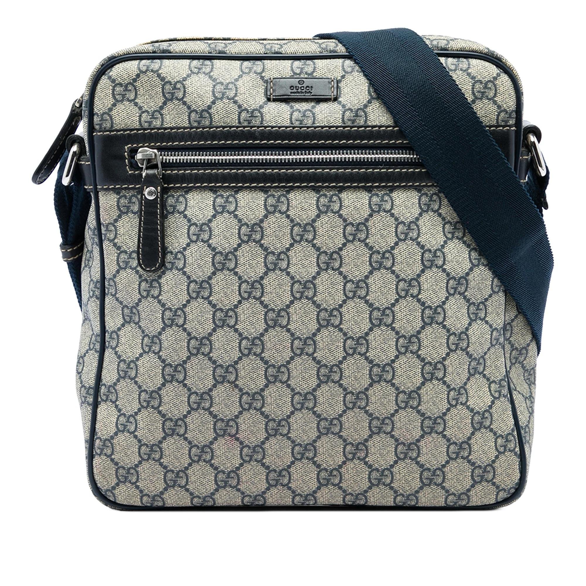 Gucci B leather handbag
