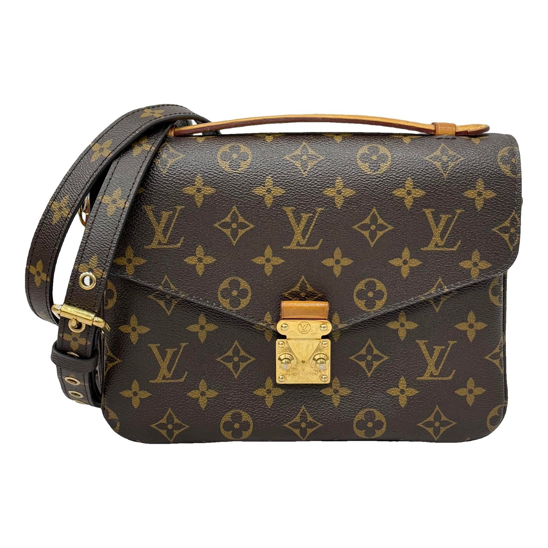 Metis leather handbag