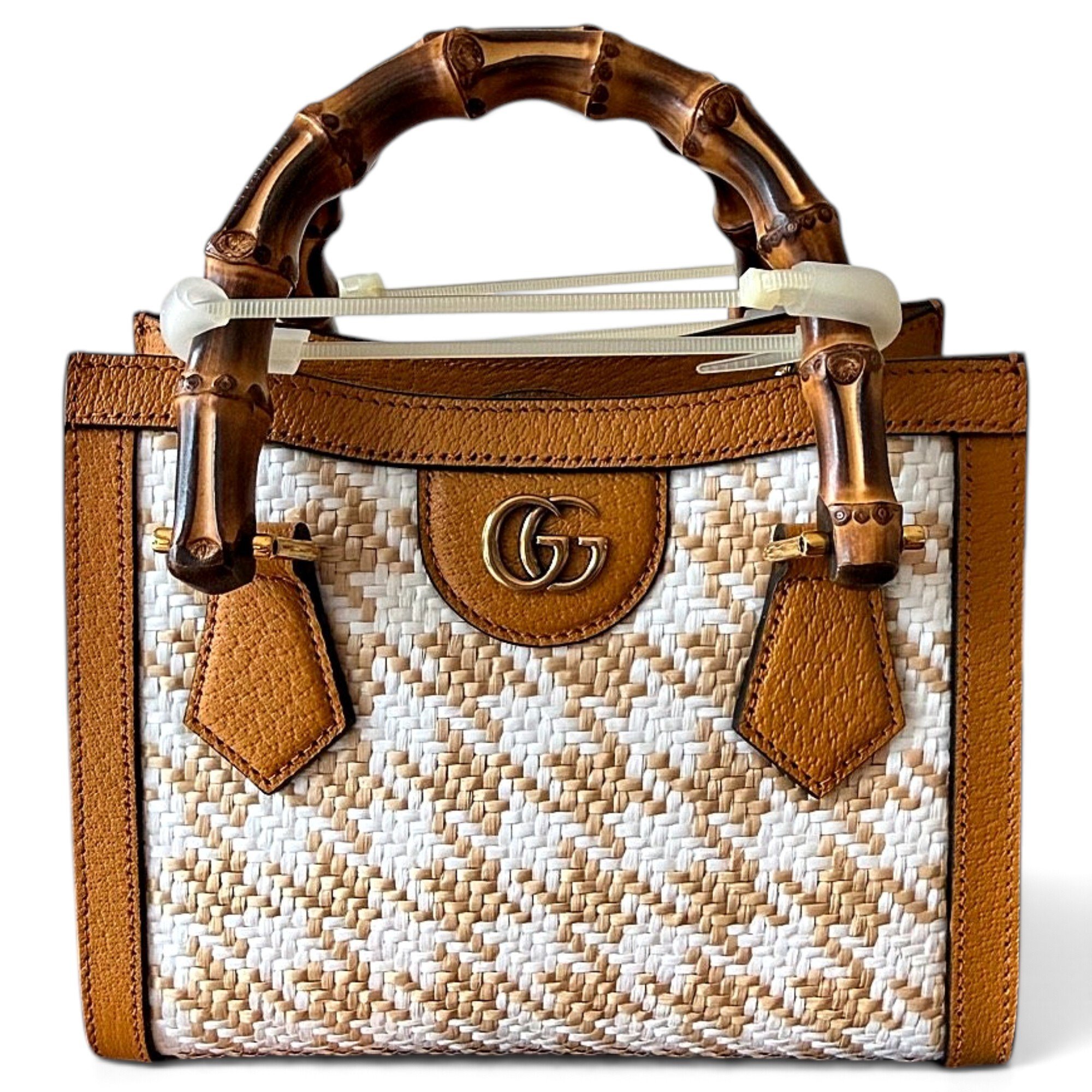 Gucci Diana leather tote