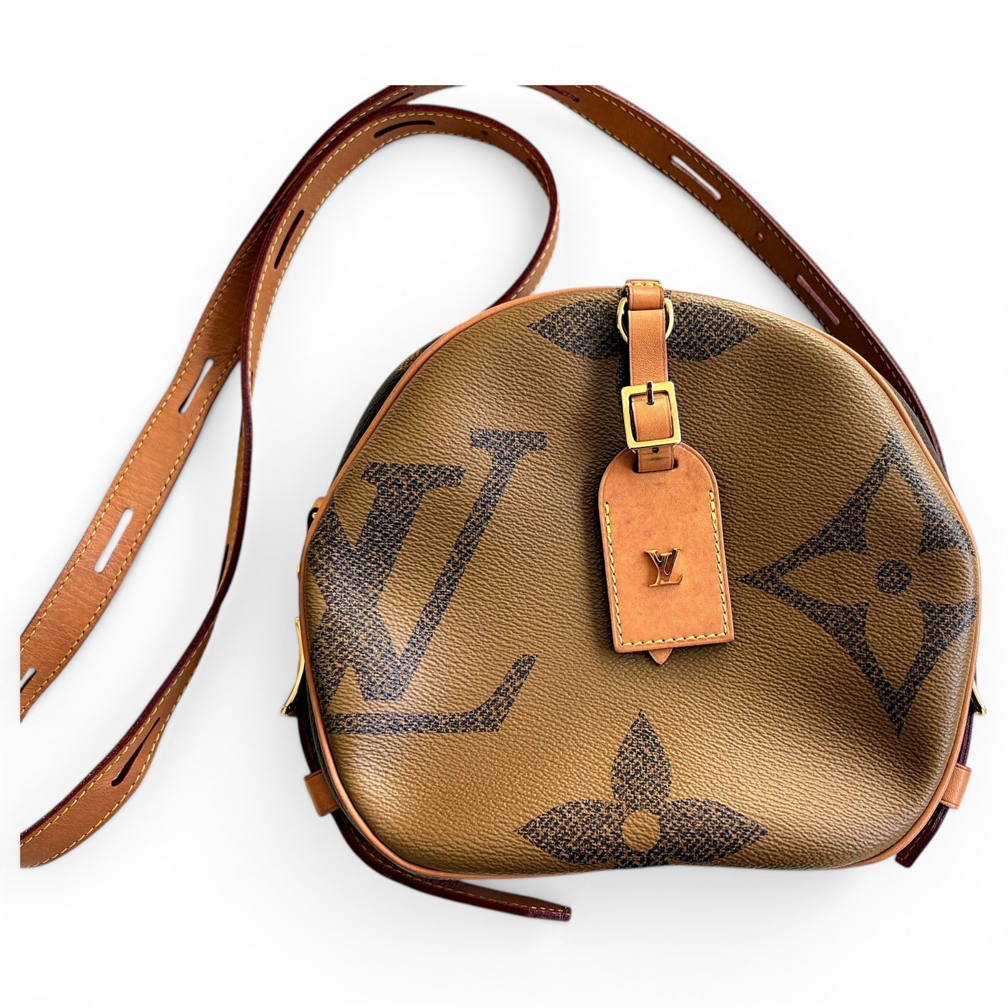 Boîte chapeau souple leather crossbody bag