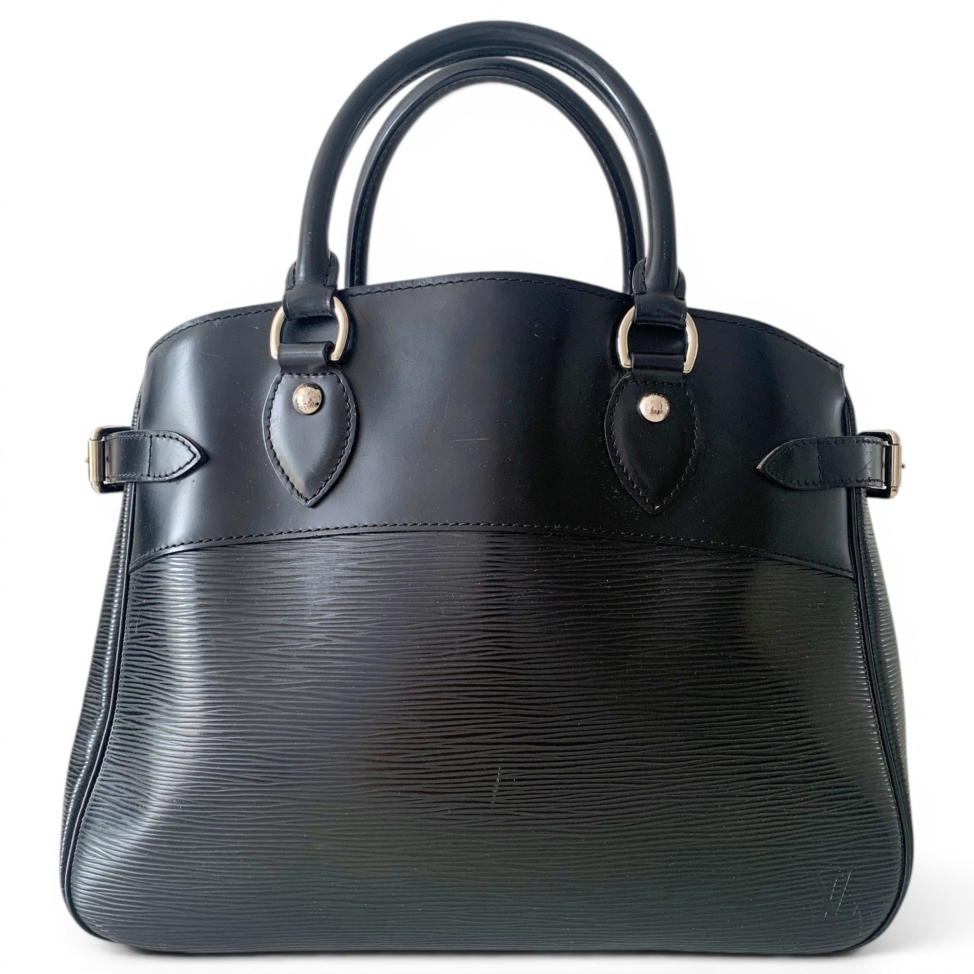 Passy leather handbag