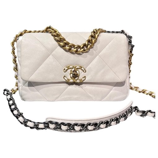 Chanel 19 leather handbag