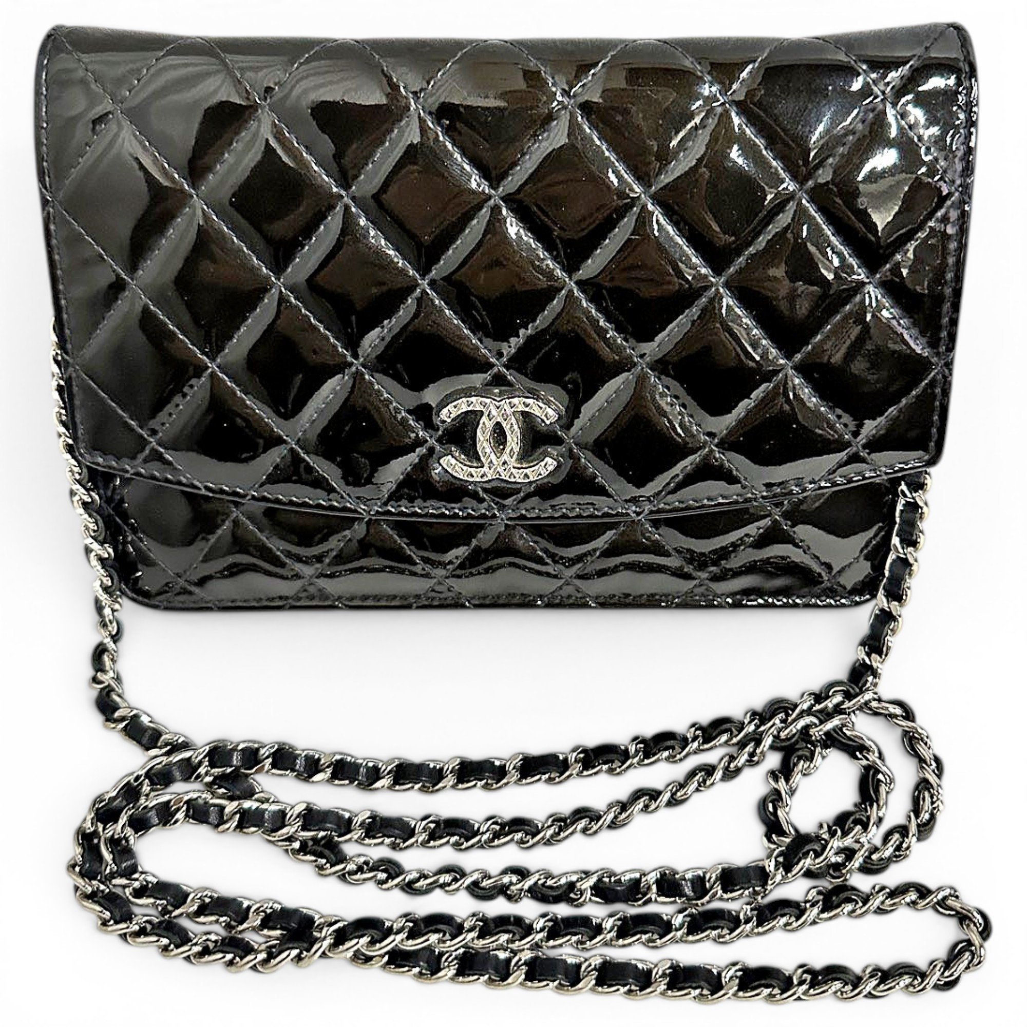 Wallet On Chain Timeless/Classique patent leather crossbody bag