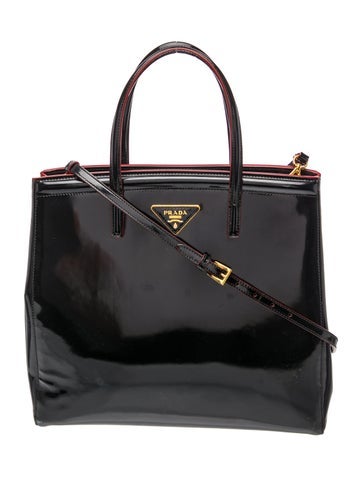 Signature Shoulder Bag Vintage