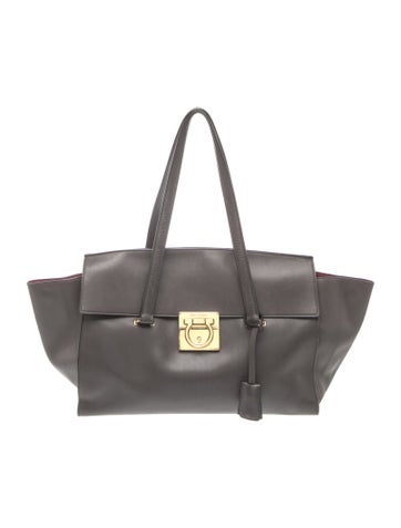 Gancio Shoulder Bag