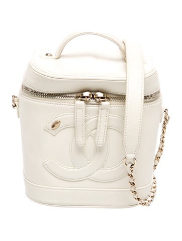 CC Mania Vanity Case w/ Chain
