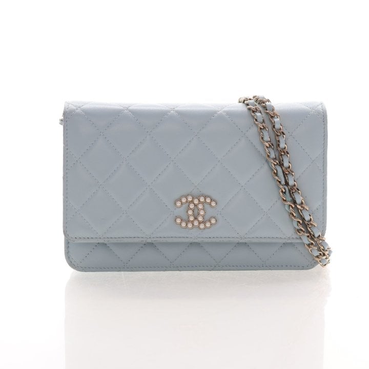 Chanel Lambskin Pearl CC Wallet On Chain (WOC)