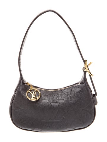 Monogram Giant Moon