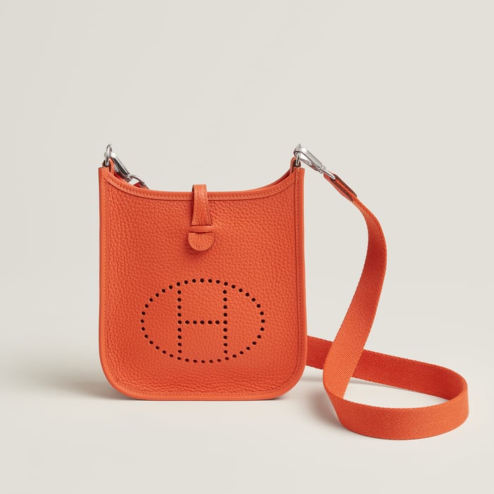 Evelyne 16 Amazone 백