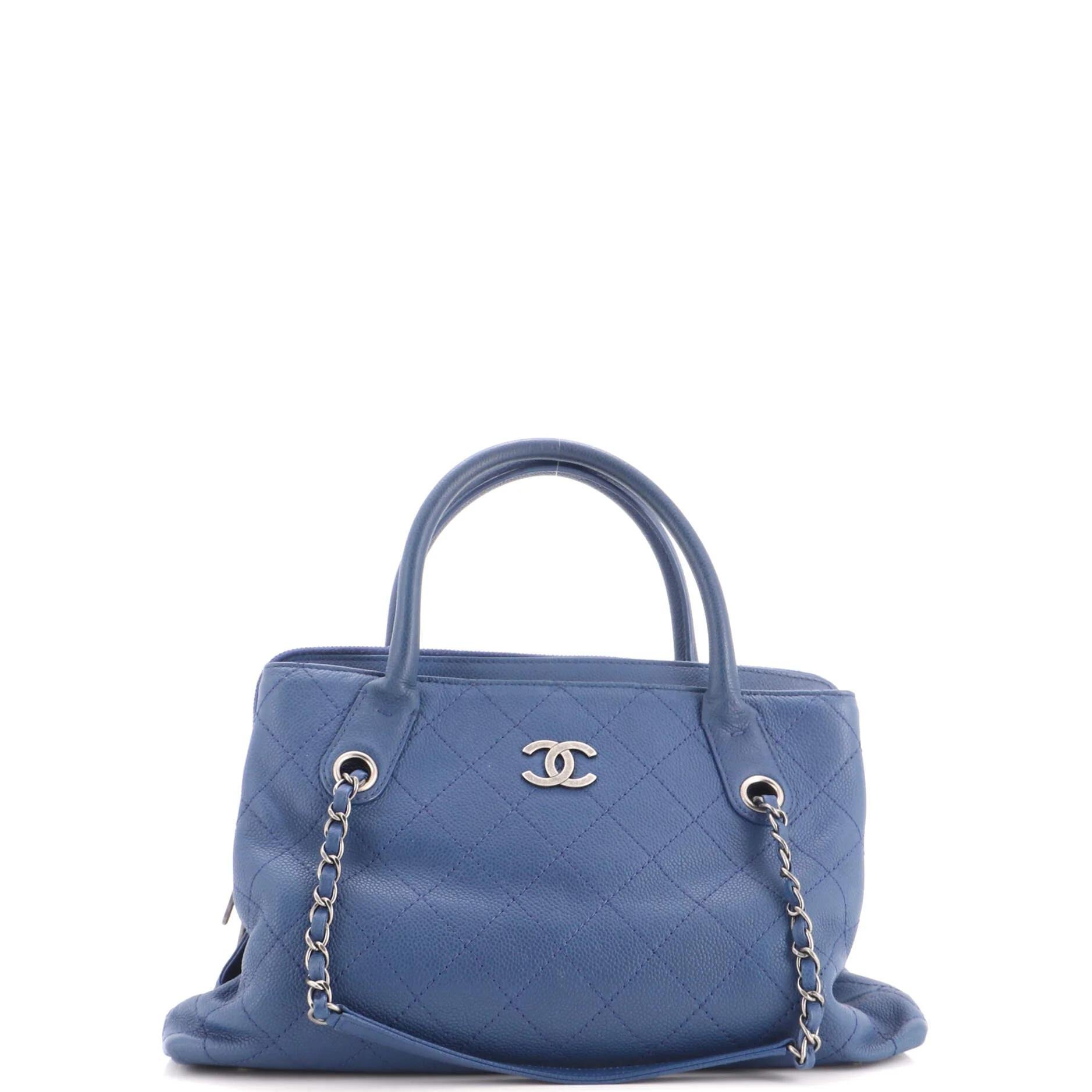 Classic CC Shopping leather handbag