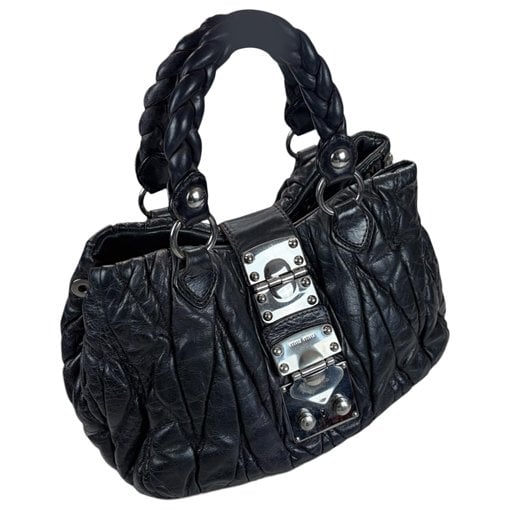 Matelassé leather handbag