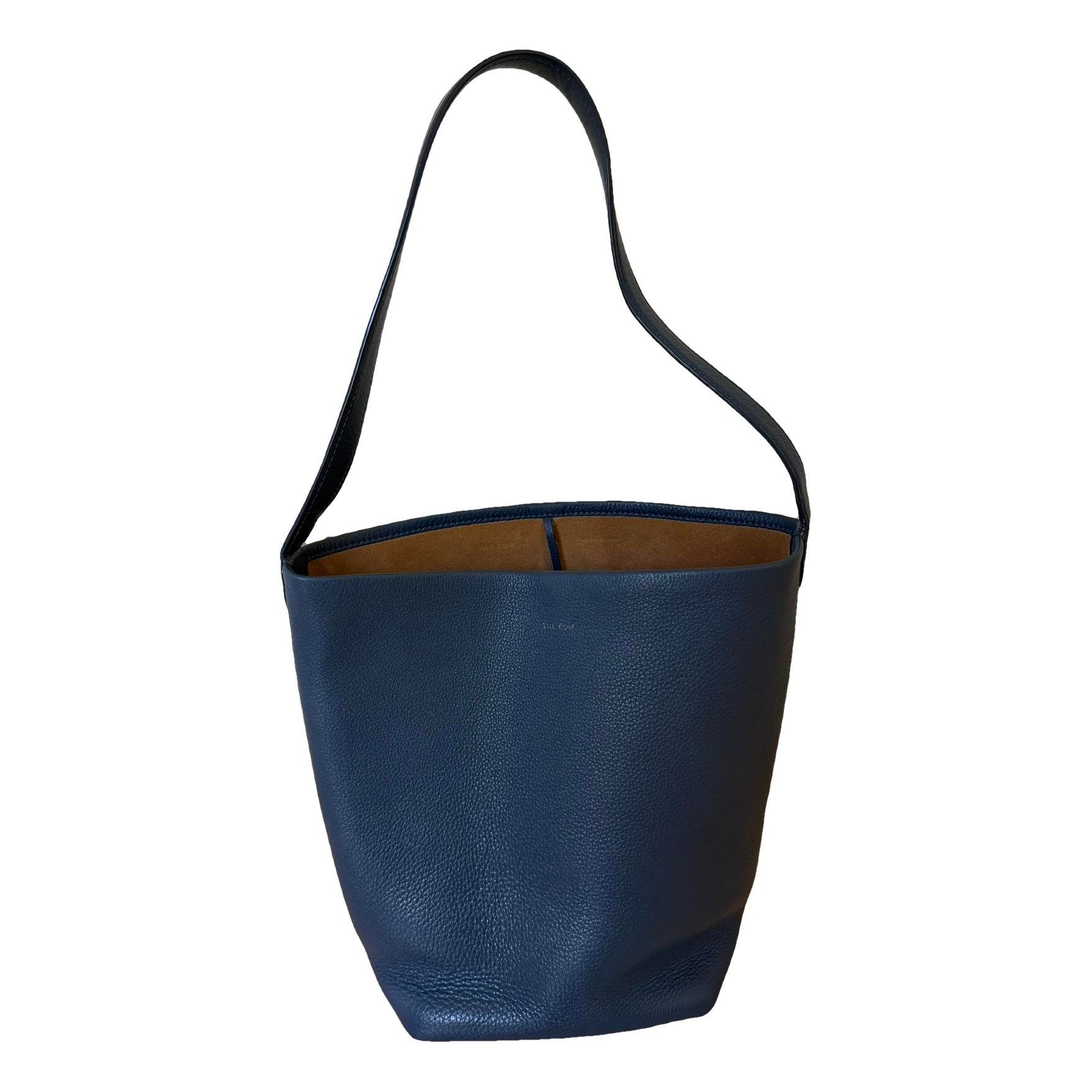 Park N/S leather handbag