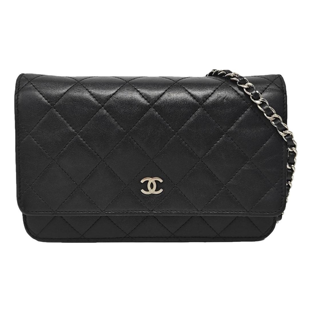 Wallet On Chain Timeless/Classique leather crossbody bag