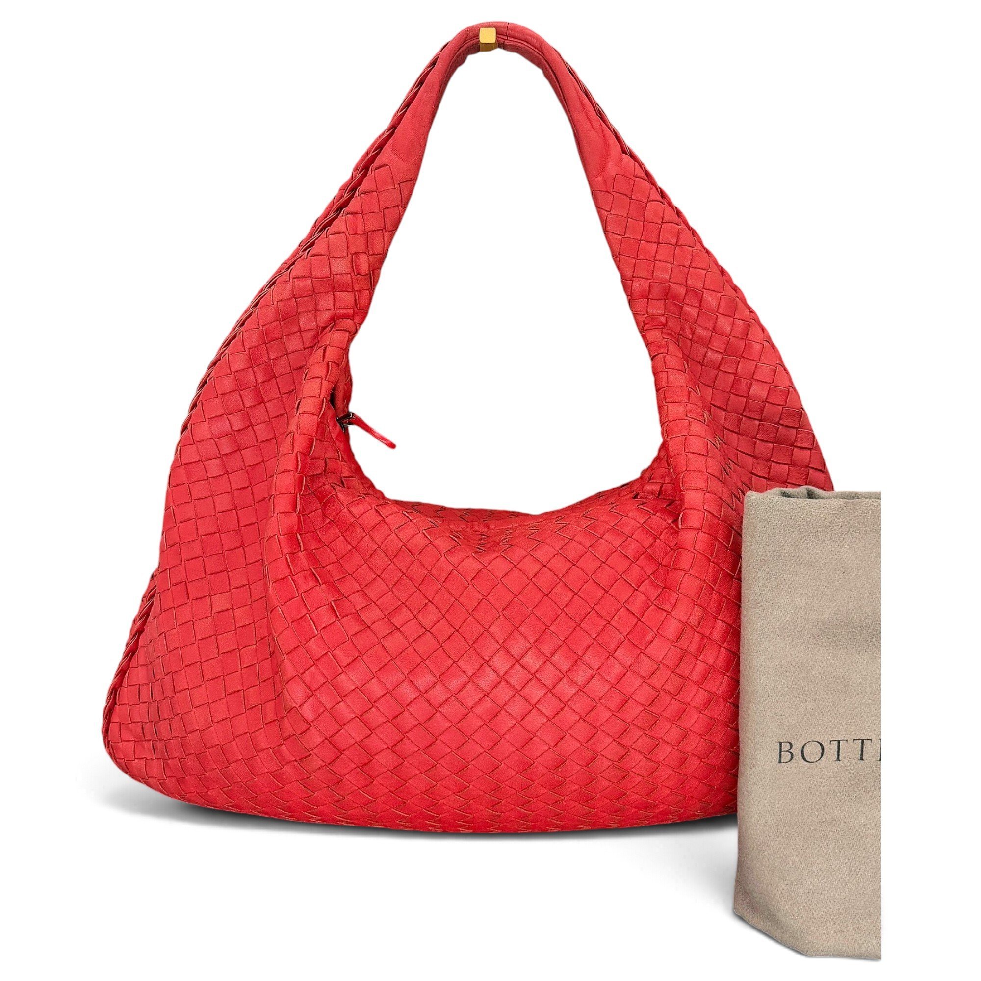 Veneta leather handbag