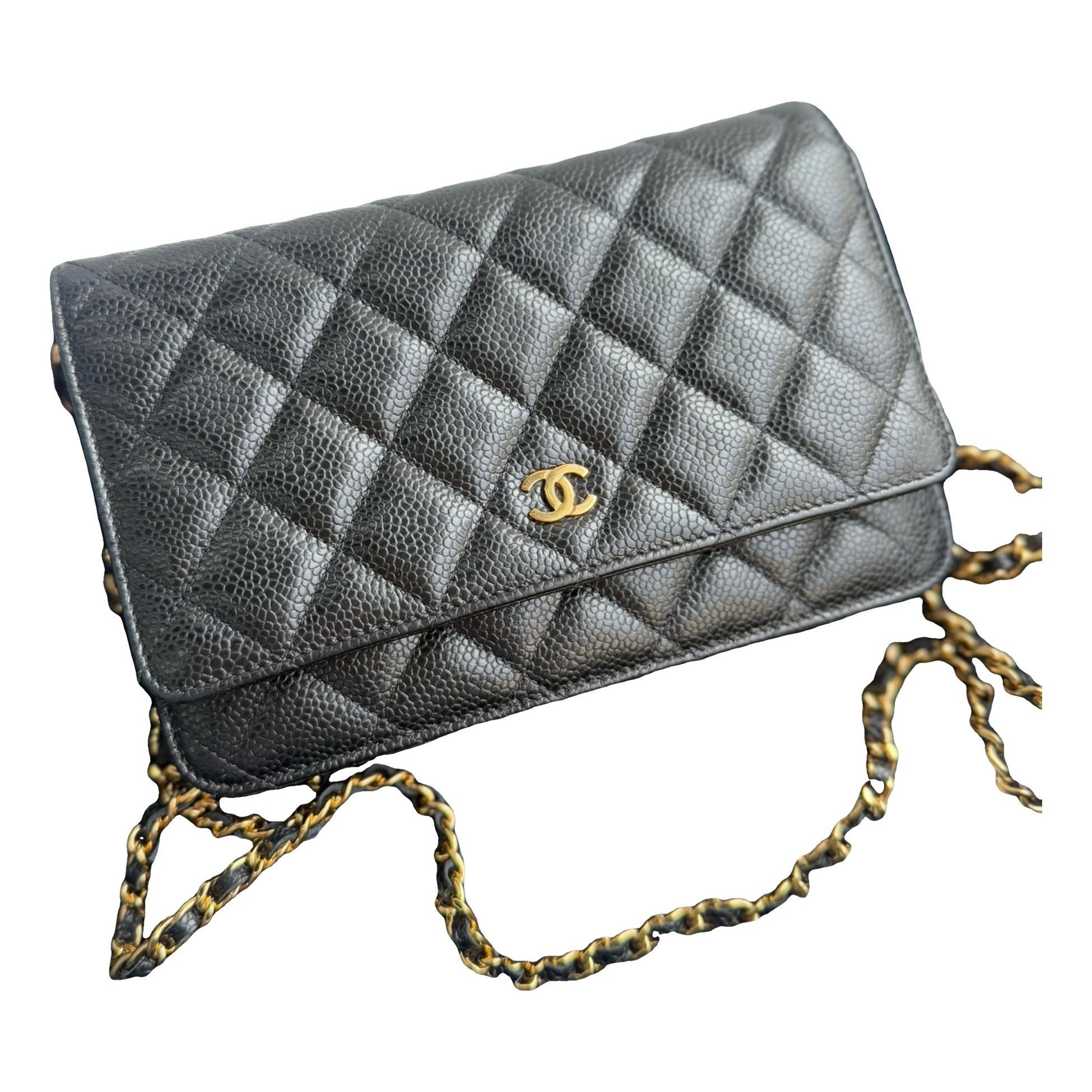 Wallet On Chain Timeless/Classique leather crossbody bag