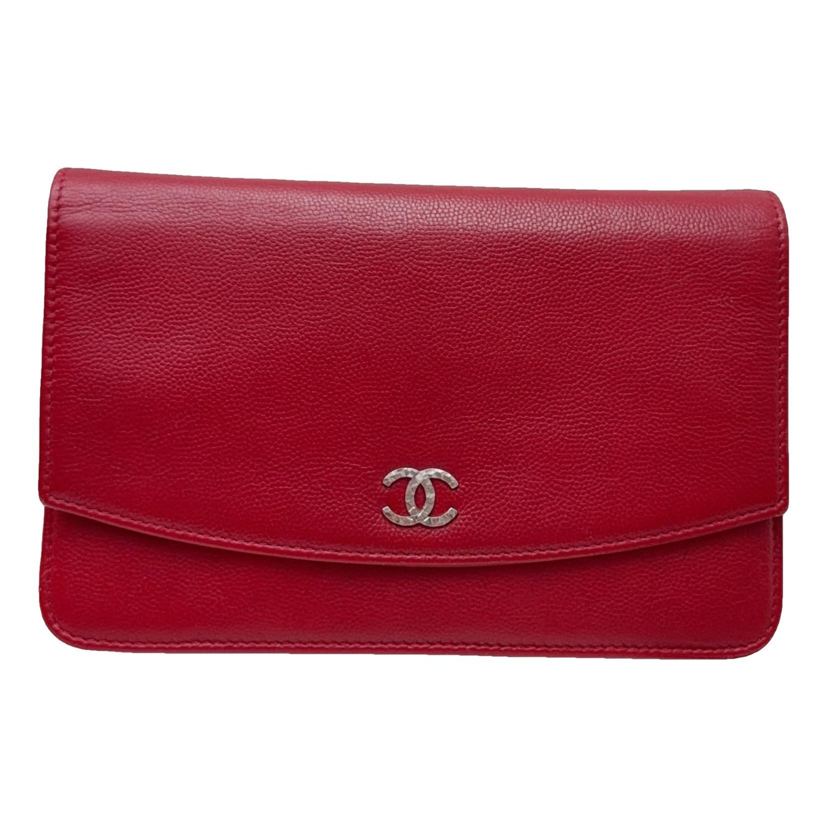 Wallet On Chain Timeless/Classique leather crossbody bag