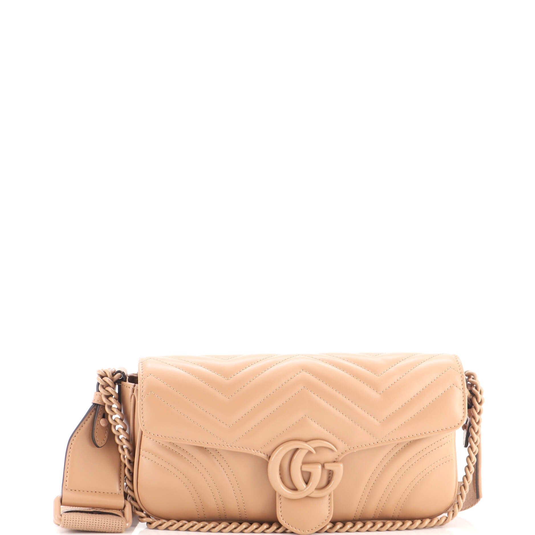 GG Marmont Monochrome Flap Bag Matelasse Leather Medium