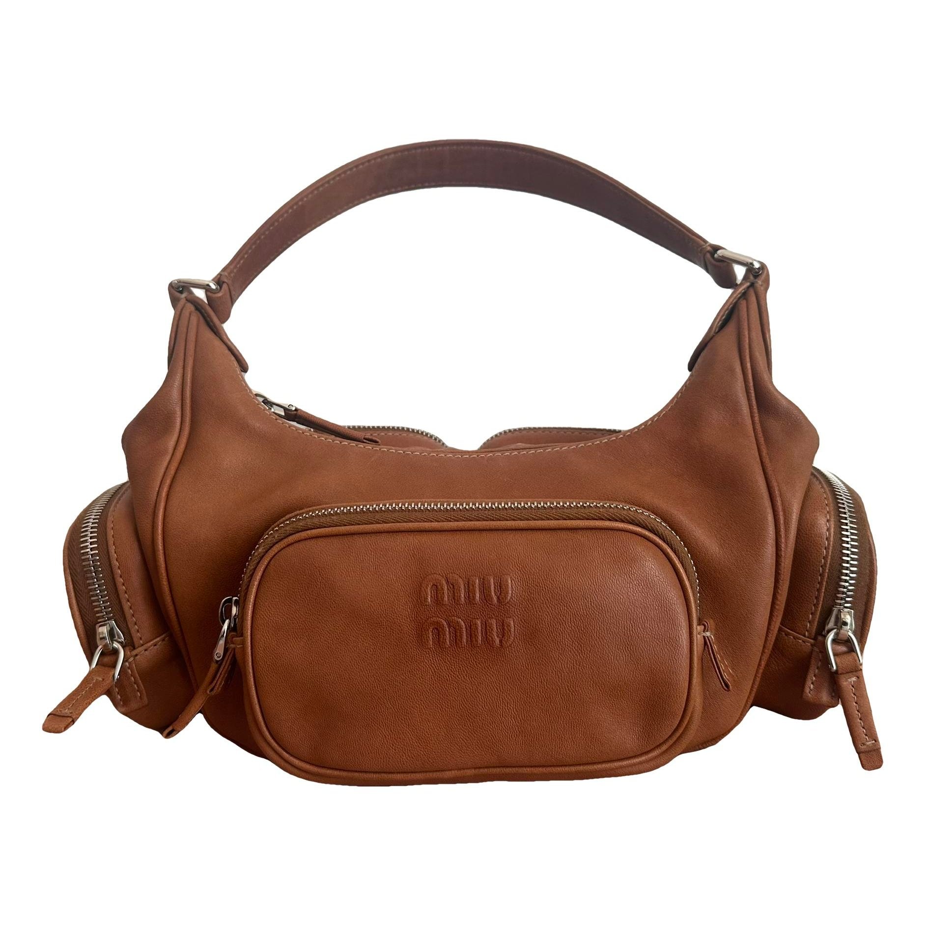 Pocket leather handbag