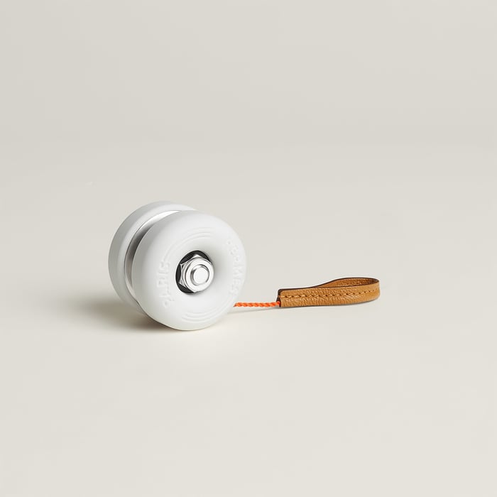On-wheels Yo-yo