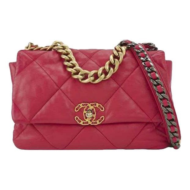 Chanel 19 leather handbag
