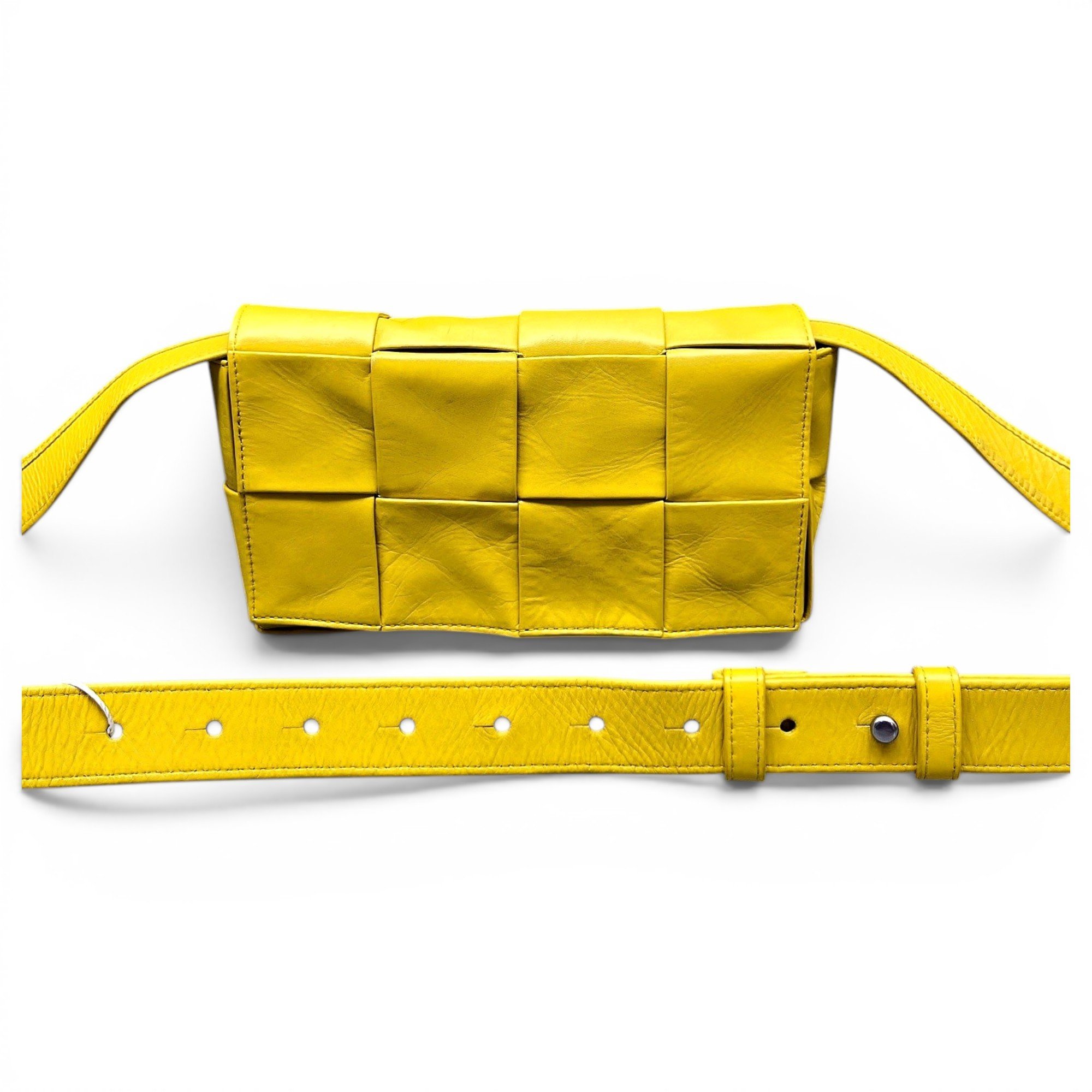 Cassette leather handbag