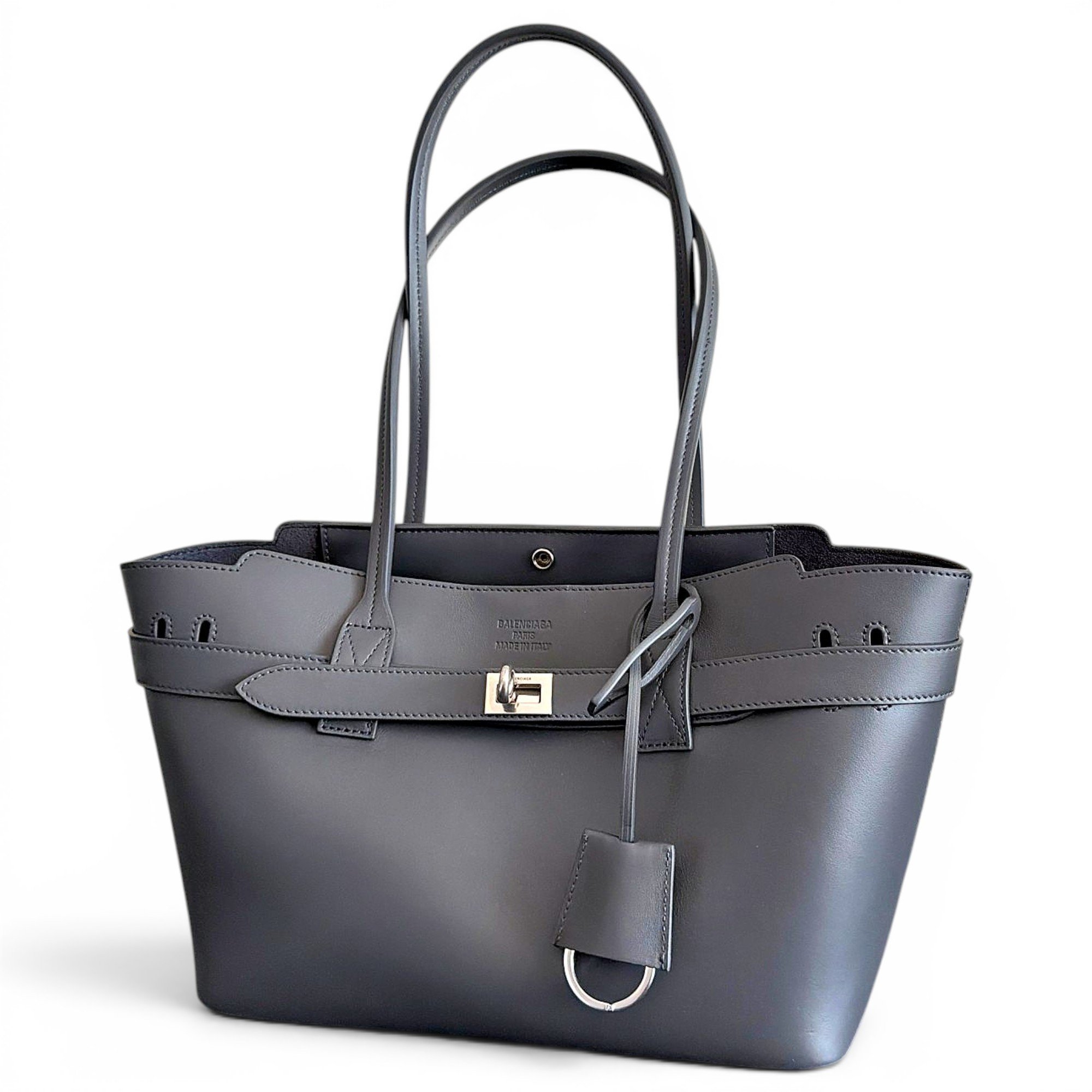 Leather tote
