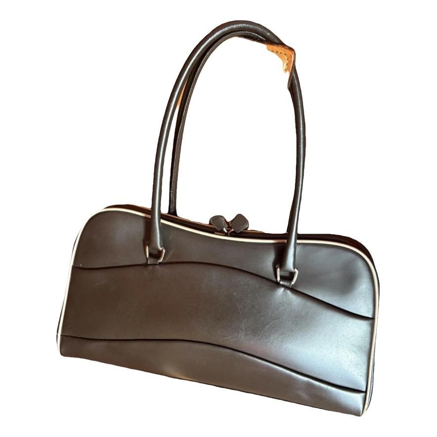 Pyramid leather handbag