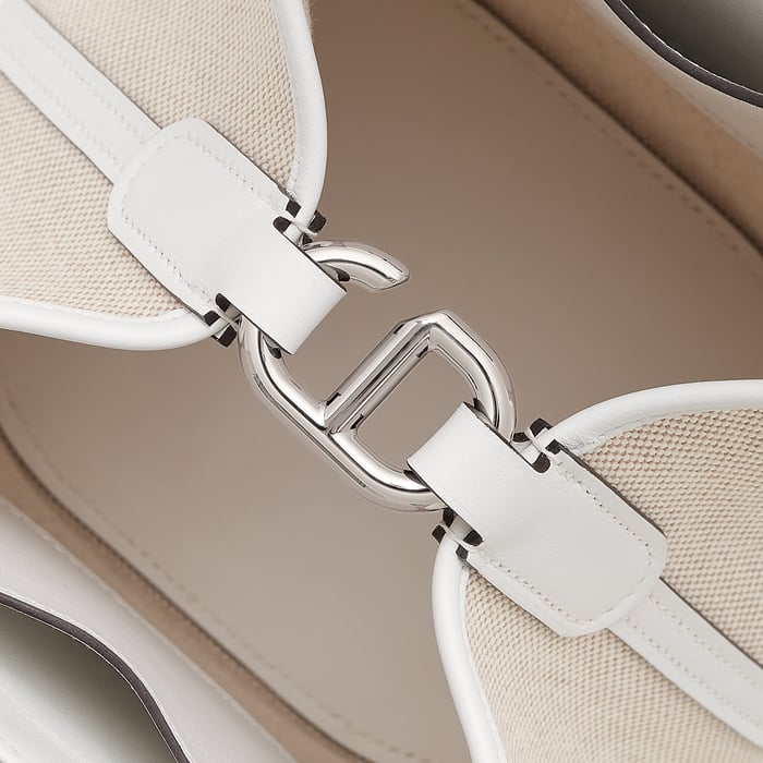 Hermès In-the-loop 18 Bag