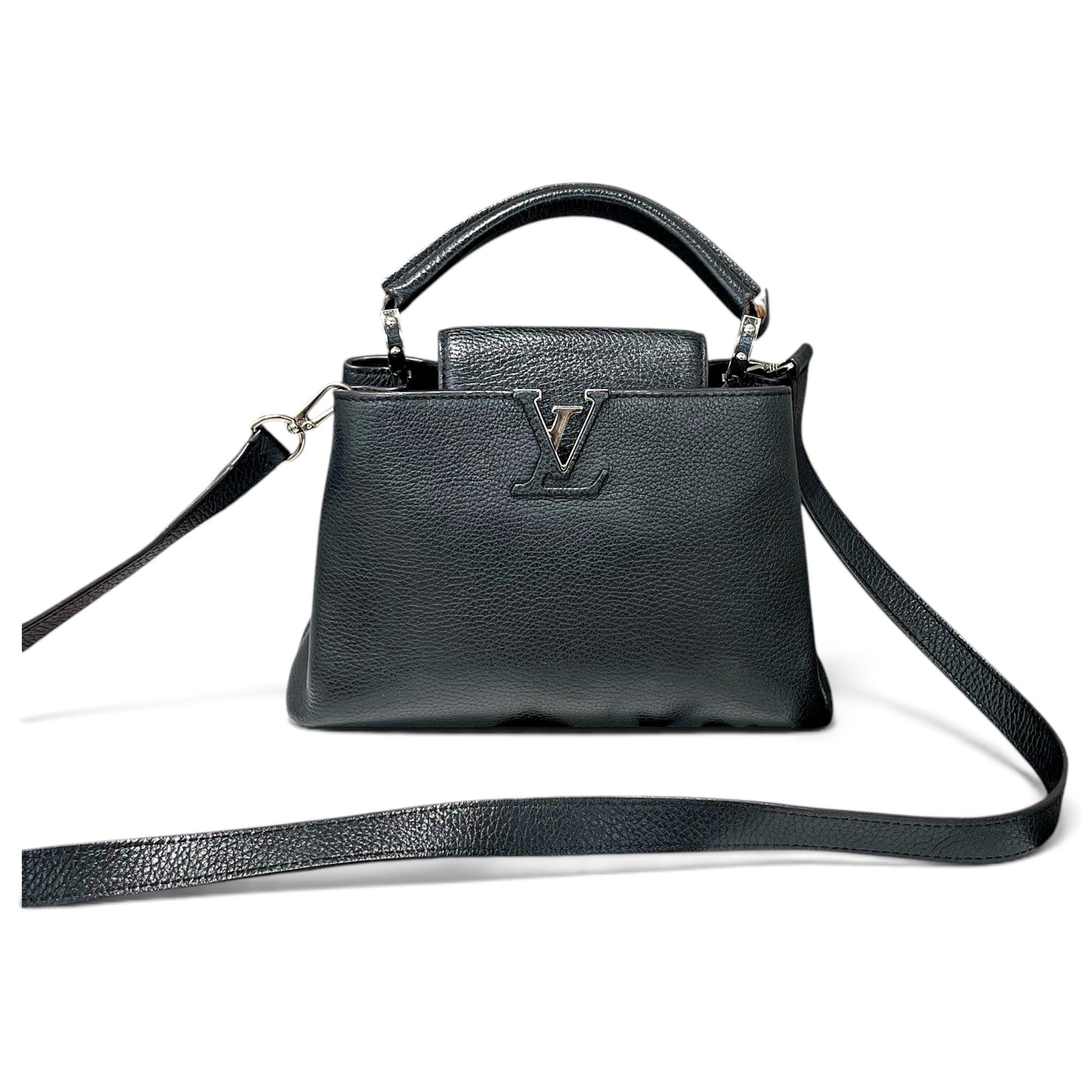 Capucines leather handbag