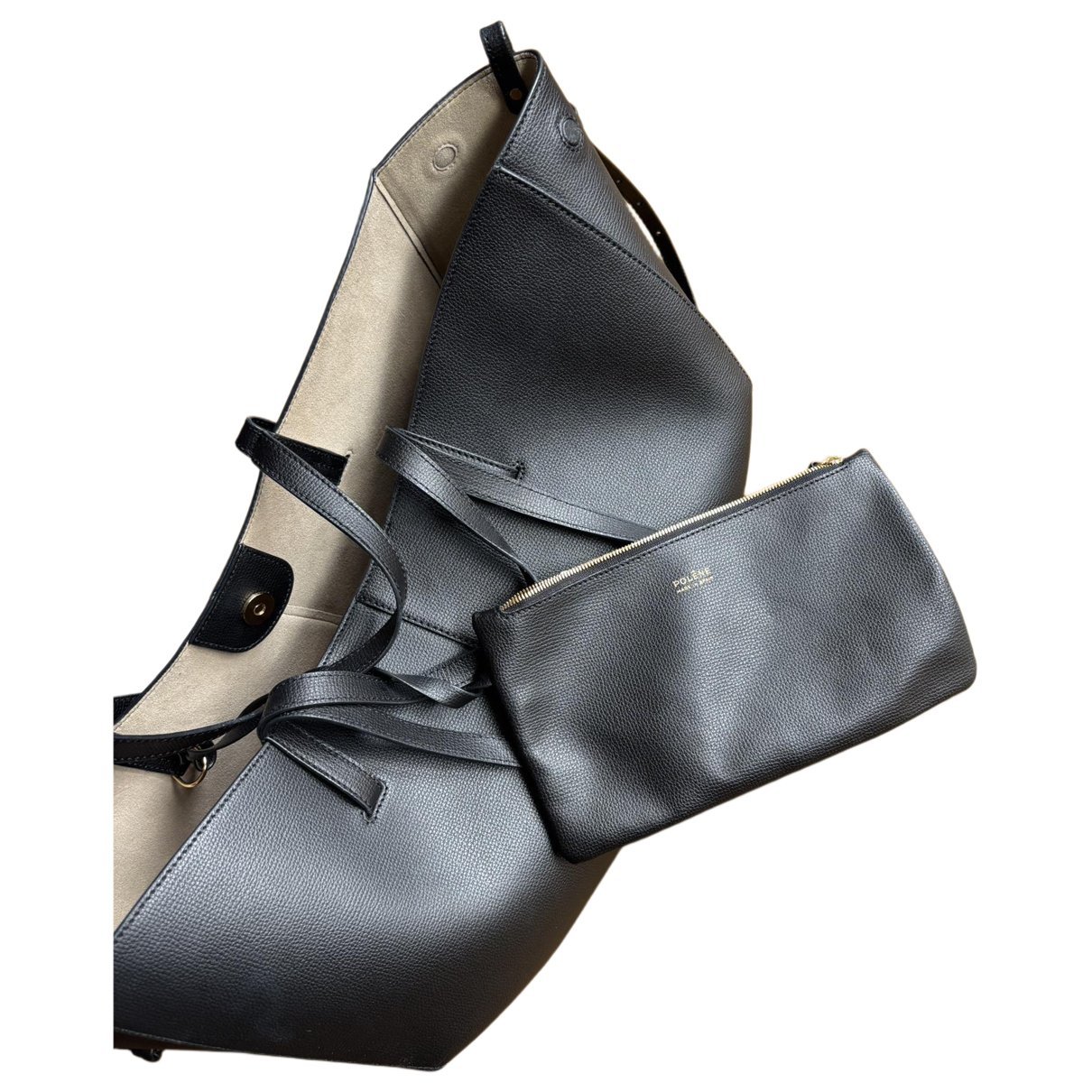 Leather bag