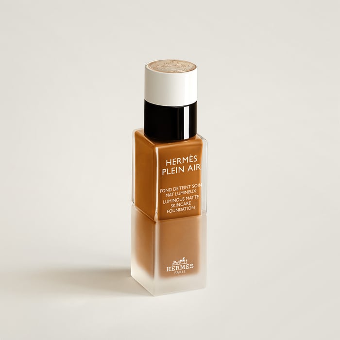 73c - Muscade Luminous Matte Skincare Foundation, 73c Muscade