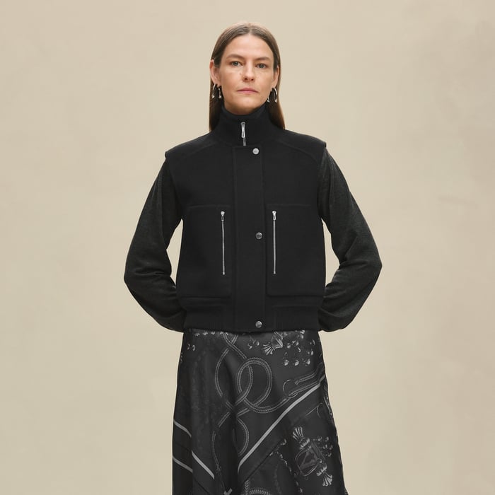 Noir Sleeveless Short Bomber Jacket