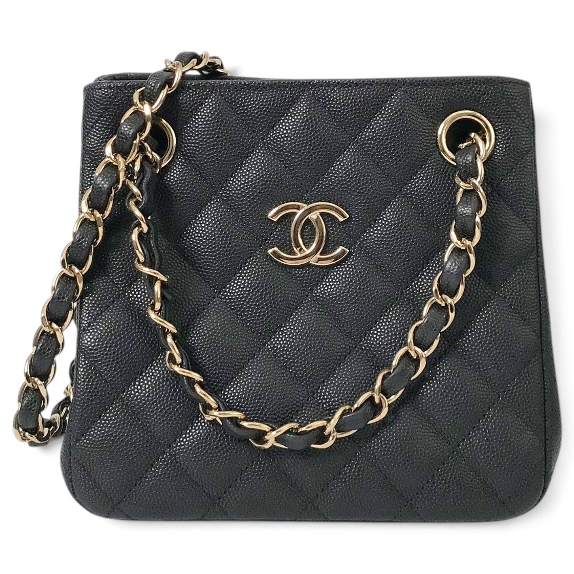 Chanel 22 leather handbag