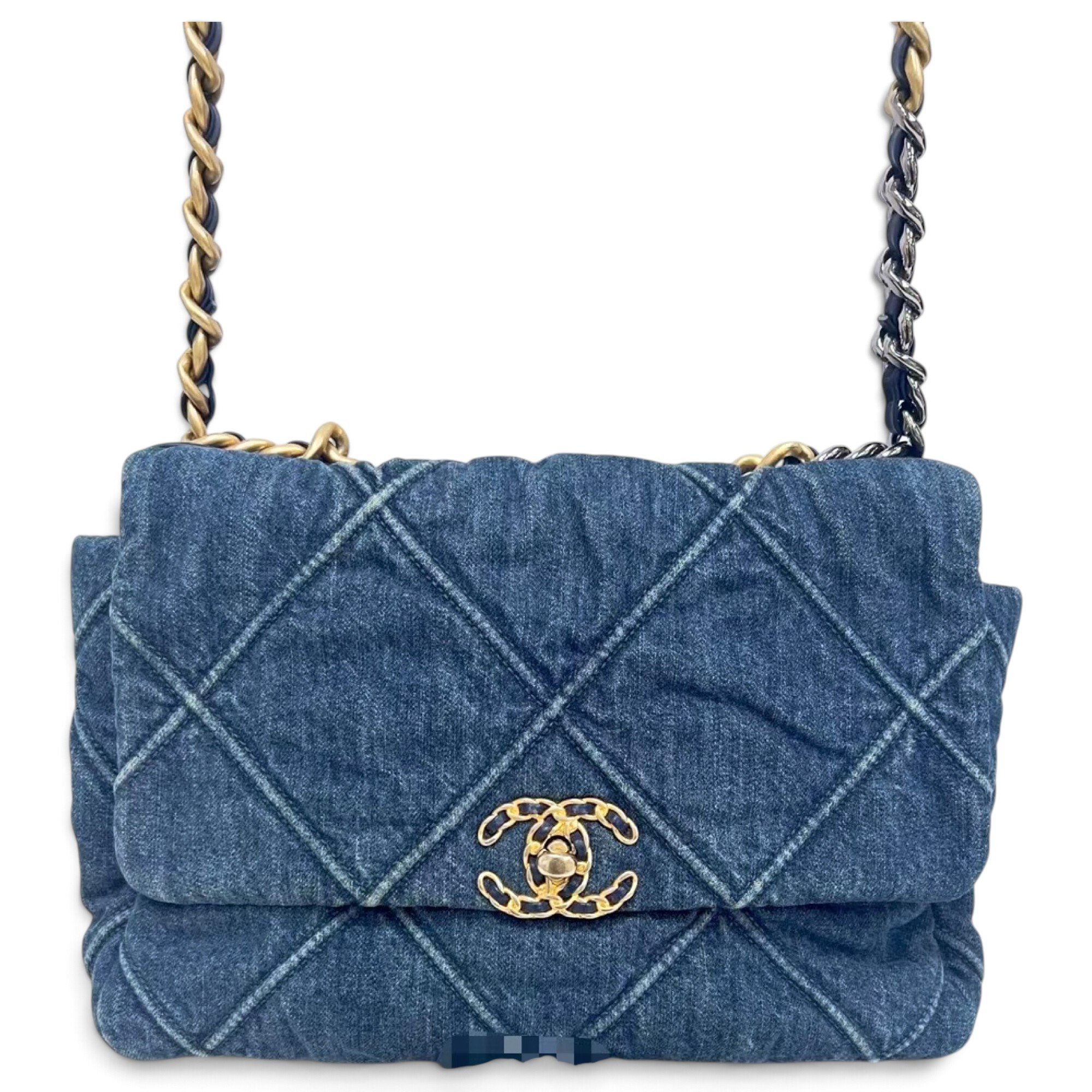 Chanel 19 handbag