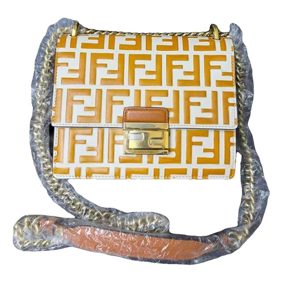 Kan I leather handbag