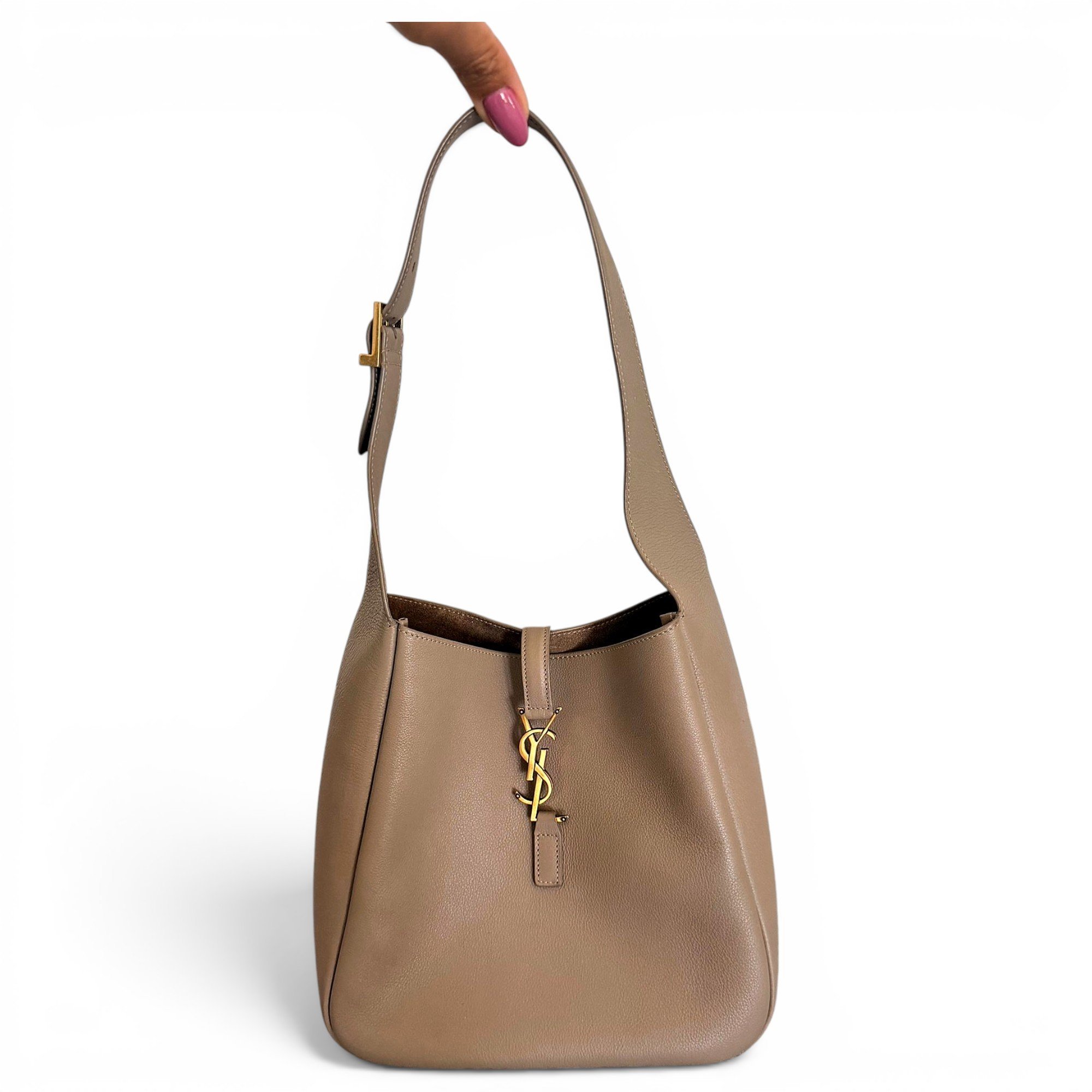 Le 5 à 7 leather handbag